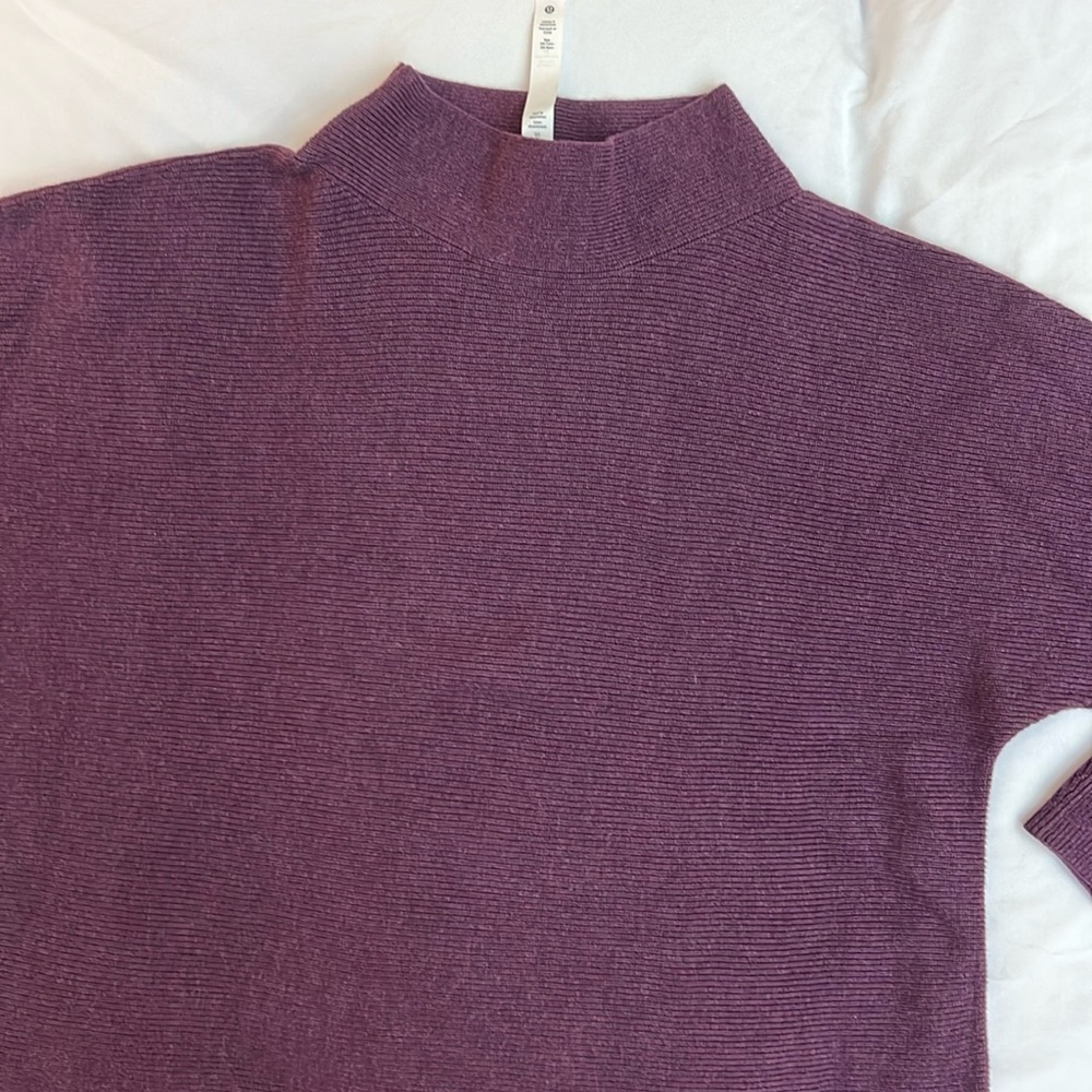 Lululemon Boxy Cotton-Blend Sweater
Heathered Vintage Plum